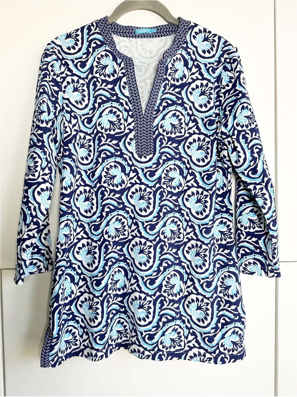 J. McLaughlin Boca Catalina Cloth Split Neck Tunic Top Size Small Blue White